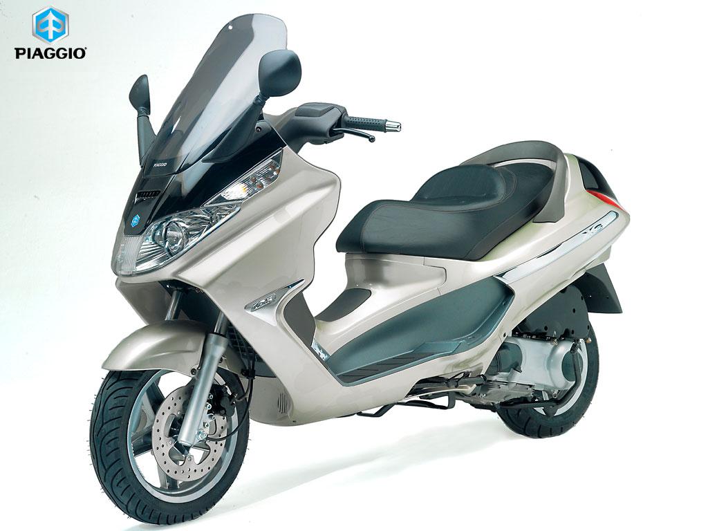 Piaggio 125 store